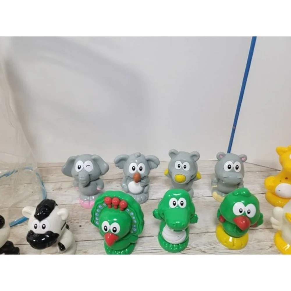 V Tech 25 Total Ultimate Adventures Ark Replacement Animal Figures Signs Train‎